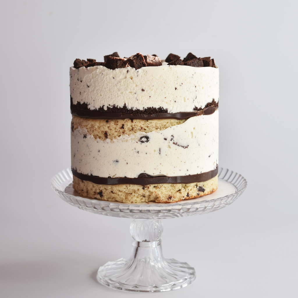 Cookies & Cream Cake on a glass pedestal