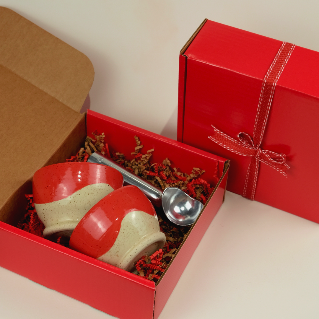 Handmade Ice Cream Bowls & Scoop Gift Set