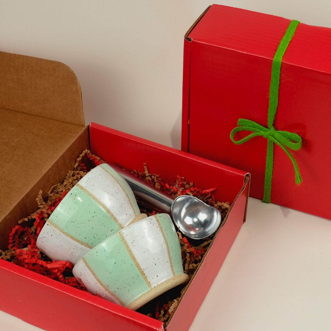 Handmade Ice Cream Bowls & Scoop Gift Set